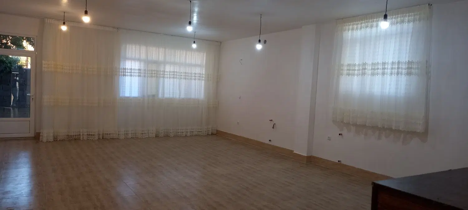 اجاره منزل مسکونی مجزا حیاط دار