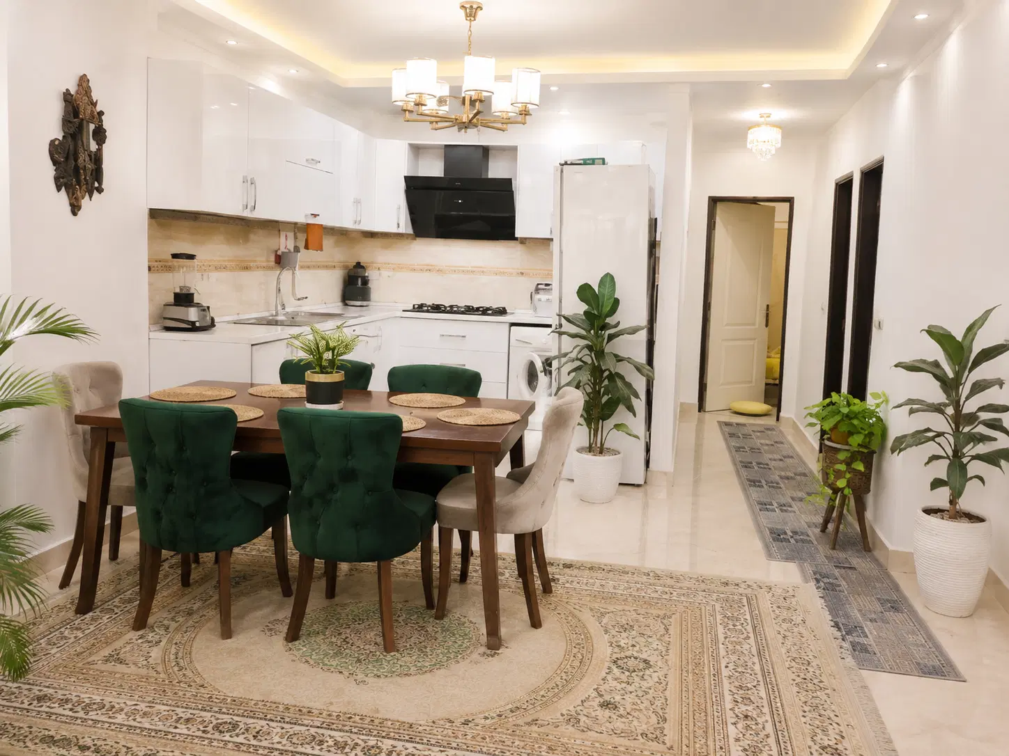 رشتیان_اجاره_80مترمفید_آسانسور_پارکینگ
