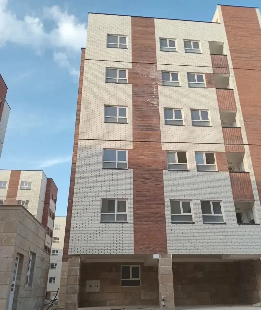 ۸۷ متری دو خواب مسکن ملی