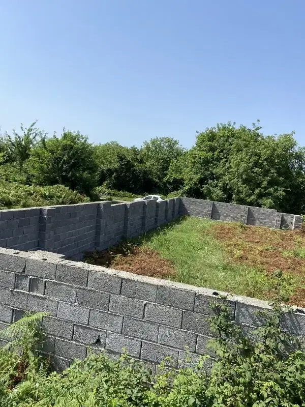 700متر کاربری فعلی باغ دیوارکشی و اول شهرک سروستان