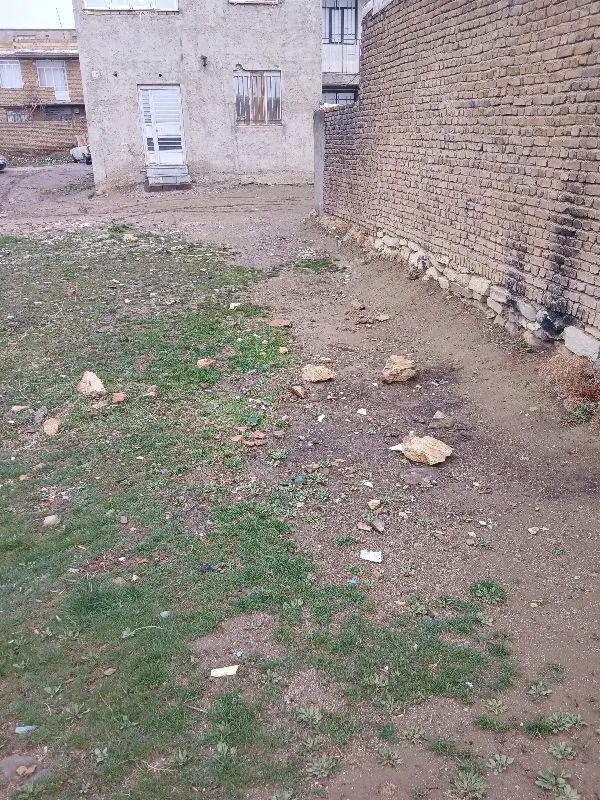 ۷۰ متر زمین حصار مطهری