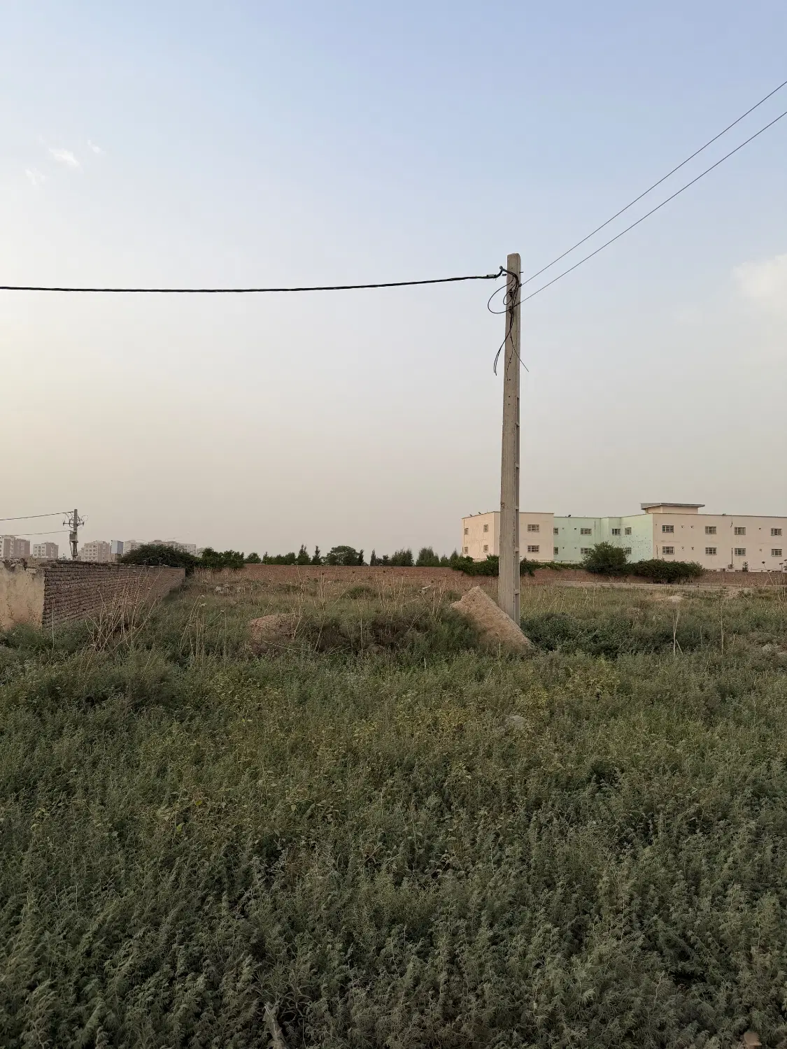 زمین مسکونی ۱۹۲۰ متر ۲۴ متر بر در ۸۰