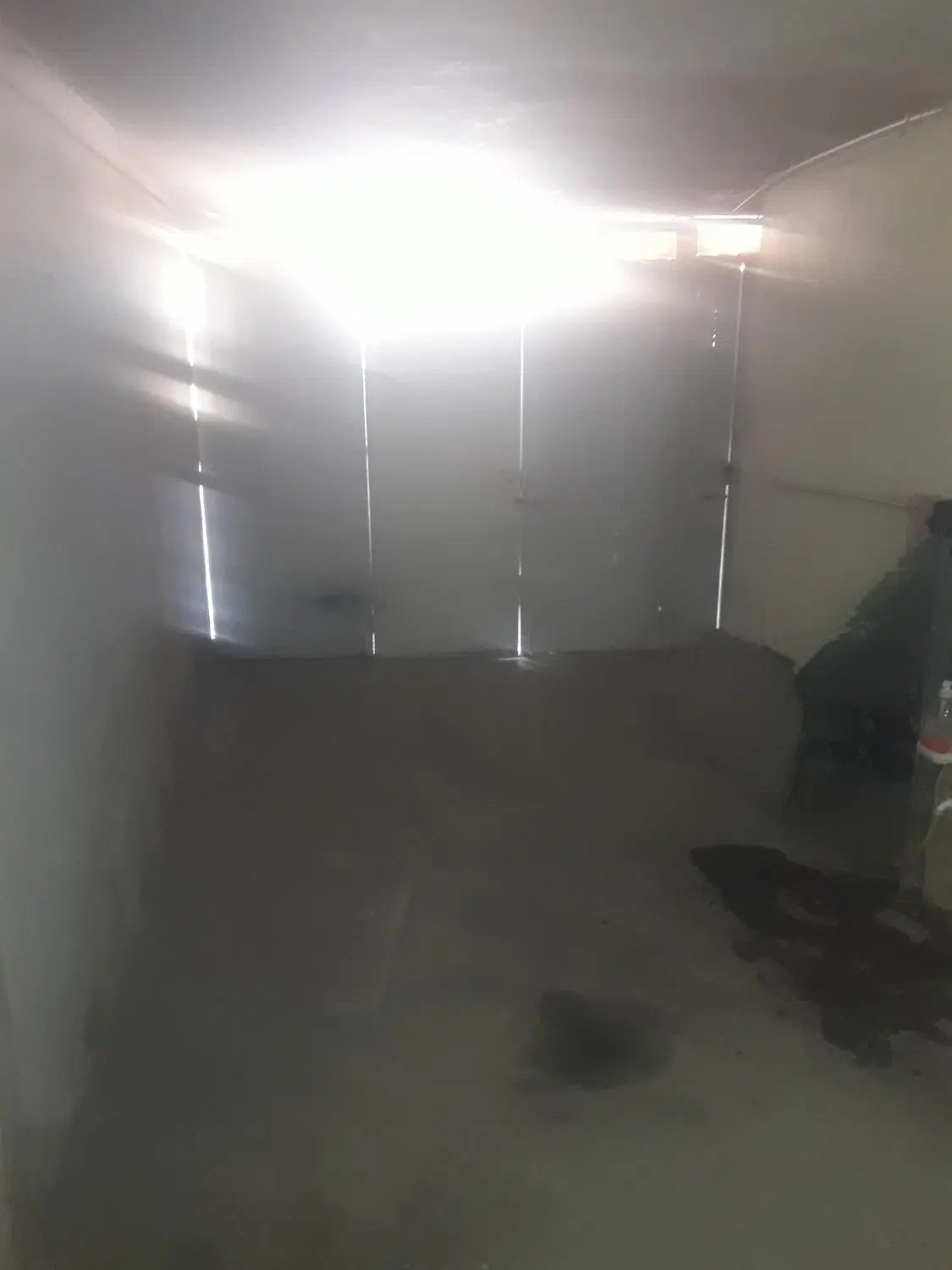 یک باب خانه مسکونی ویلای
