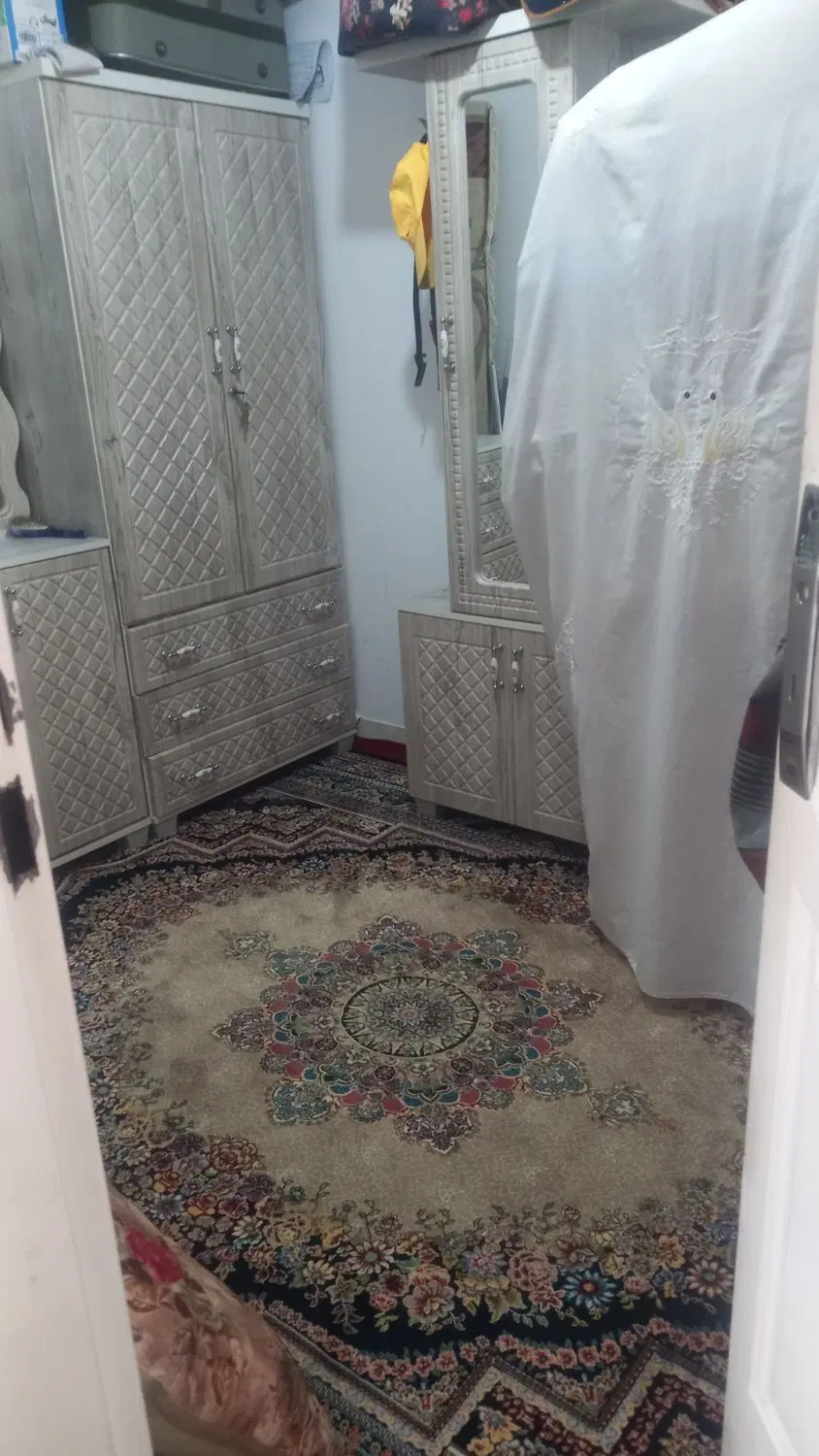 فروش طبقه راه جداشهرک مدنی حسن اباد