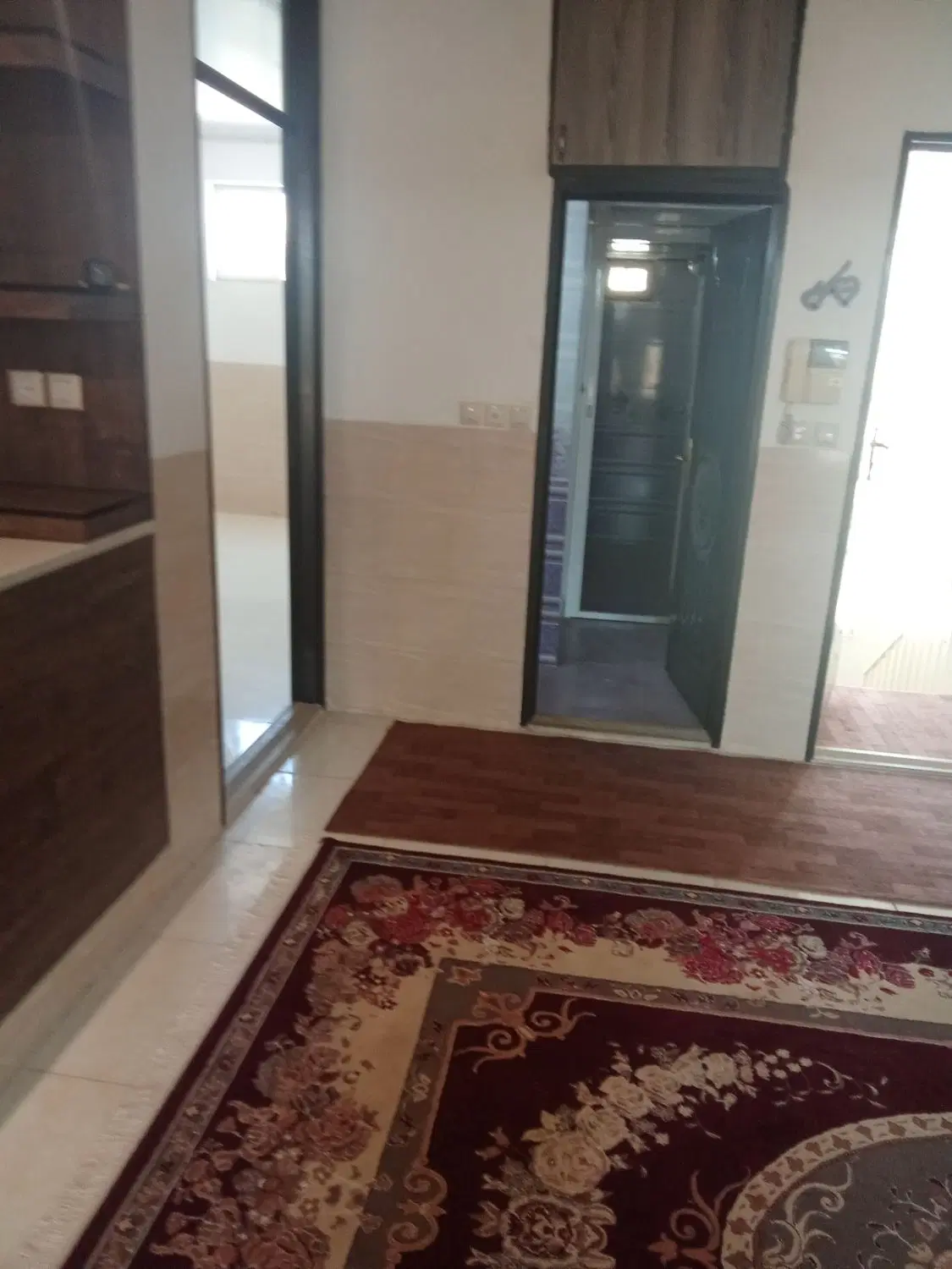 منزل اجاره‌ای آزادشهر طبقه