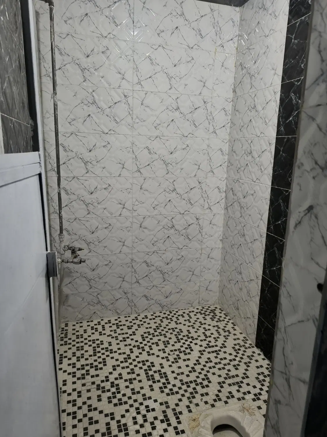 یک باب خانه مسکونی اجاره داده مشود