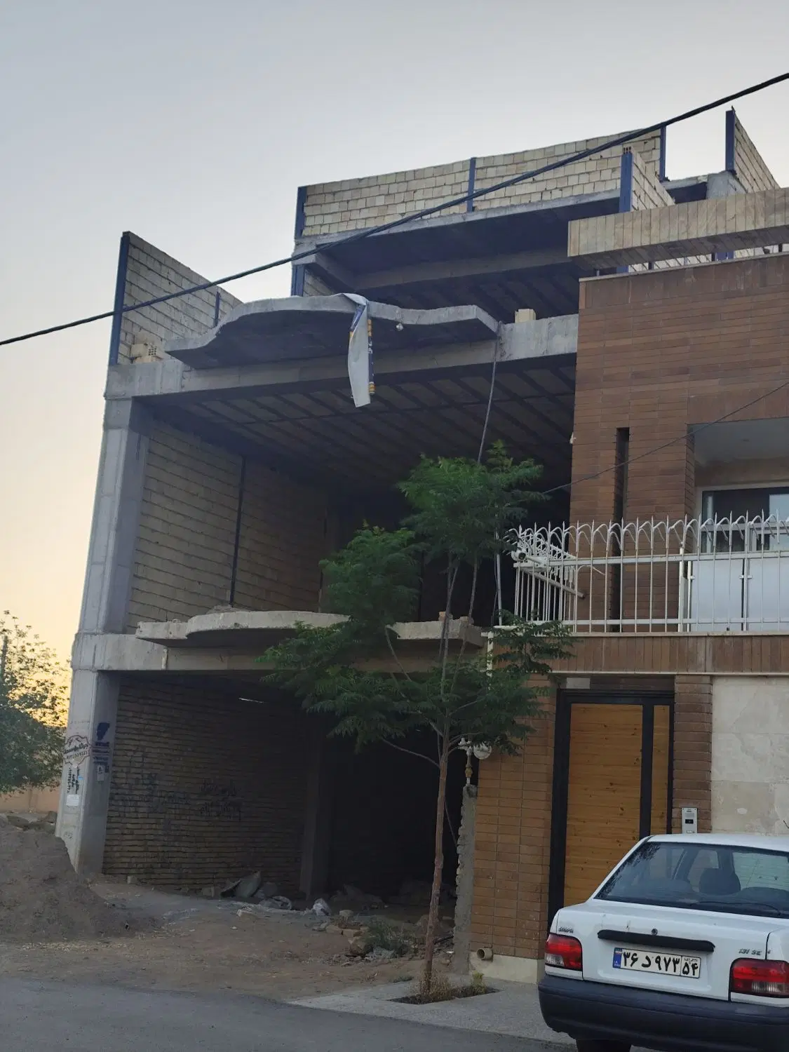 نیمه ساز بلوار جمهوری کوچه شاداب