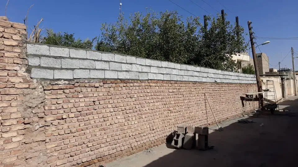 دوباب خانه مسکونی دو نبش