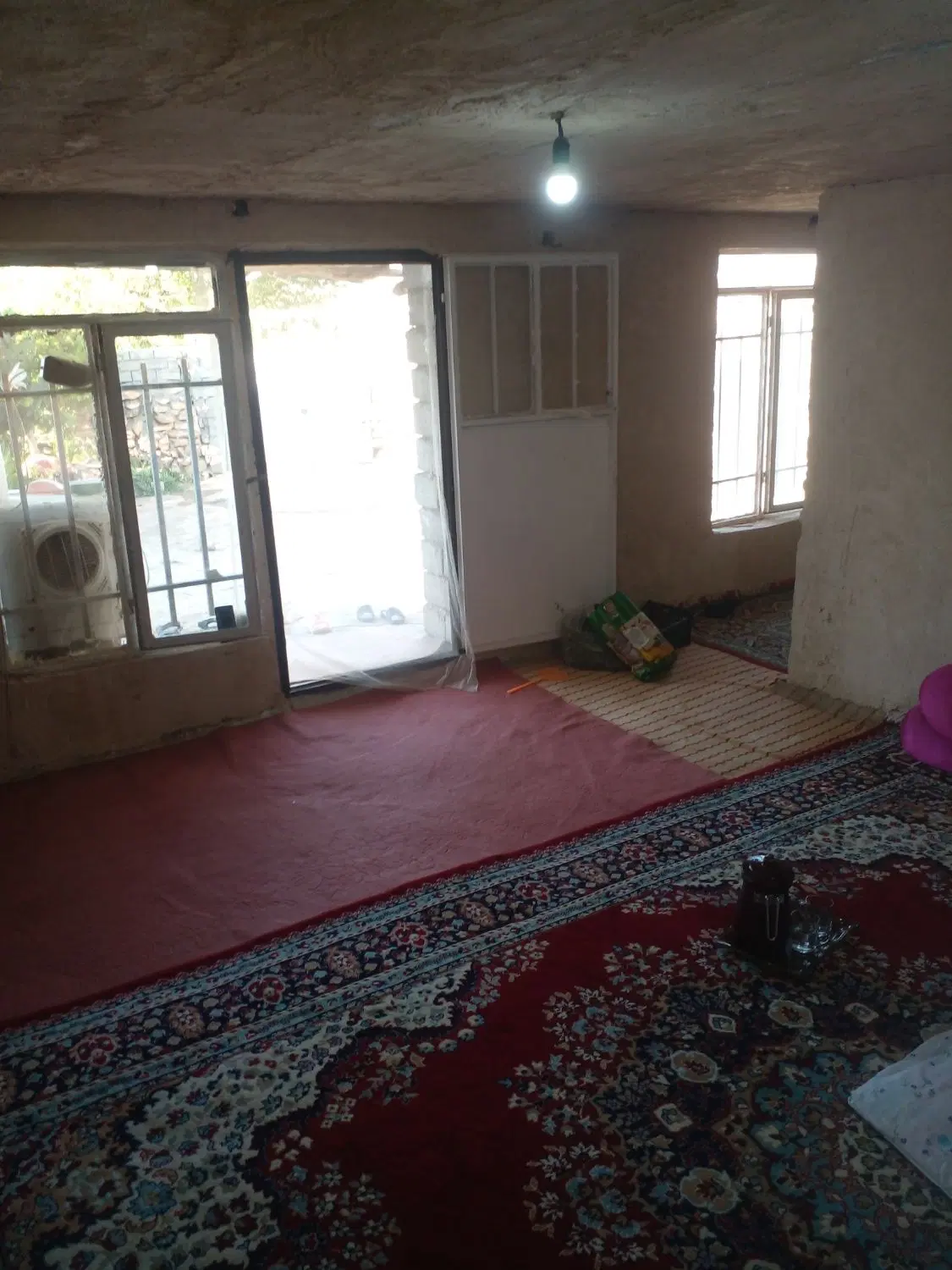 خانه ویلایی برای کسانی که در شهر اجاره ندارند