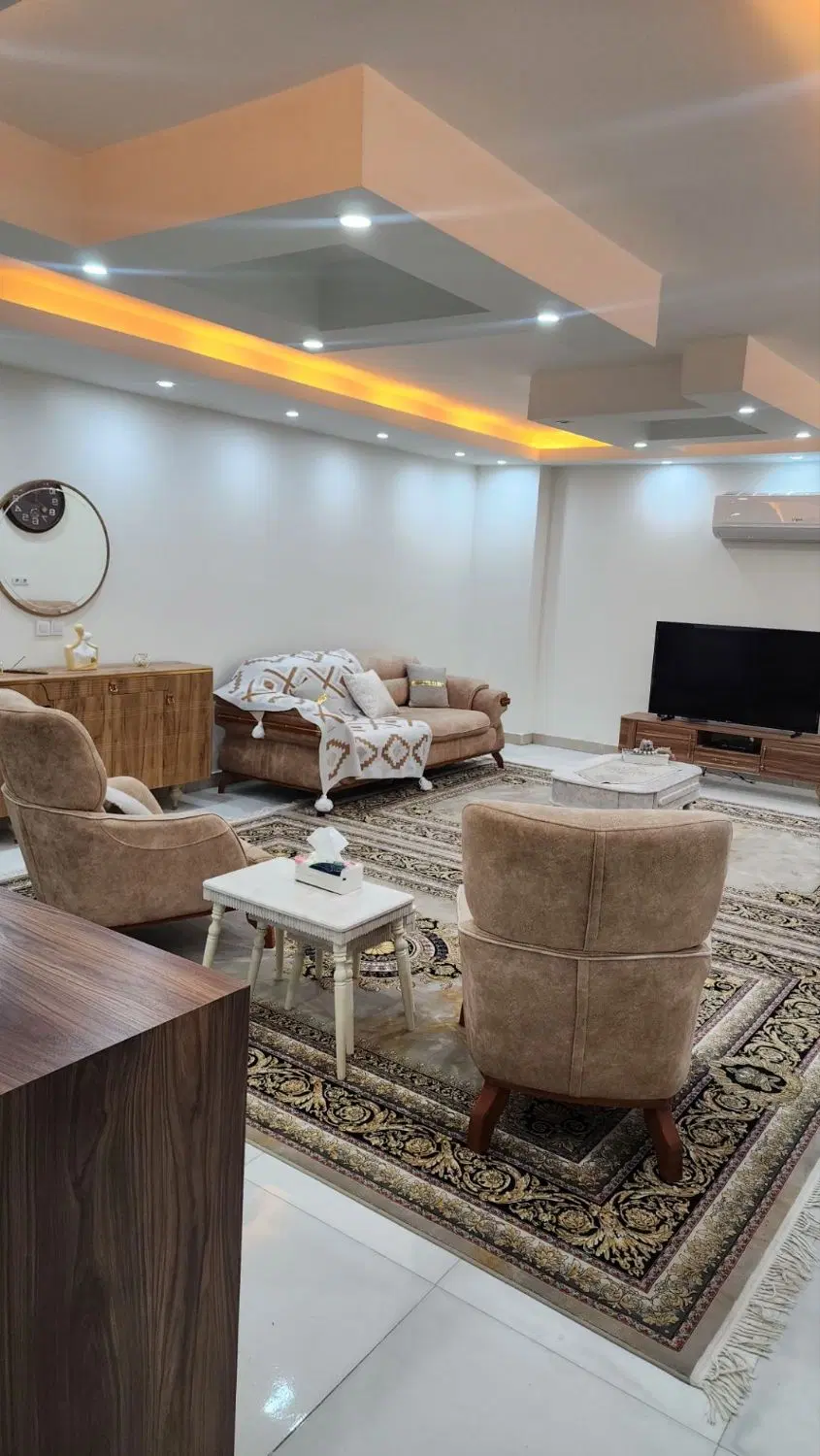 فروش واحد بسیار شیک142متر 3 خواب طبقه2 جلو
