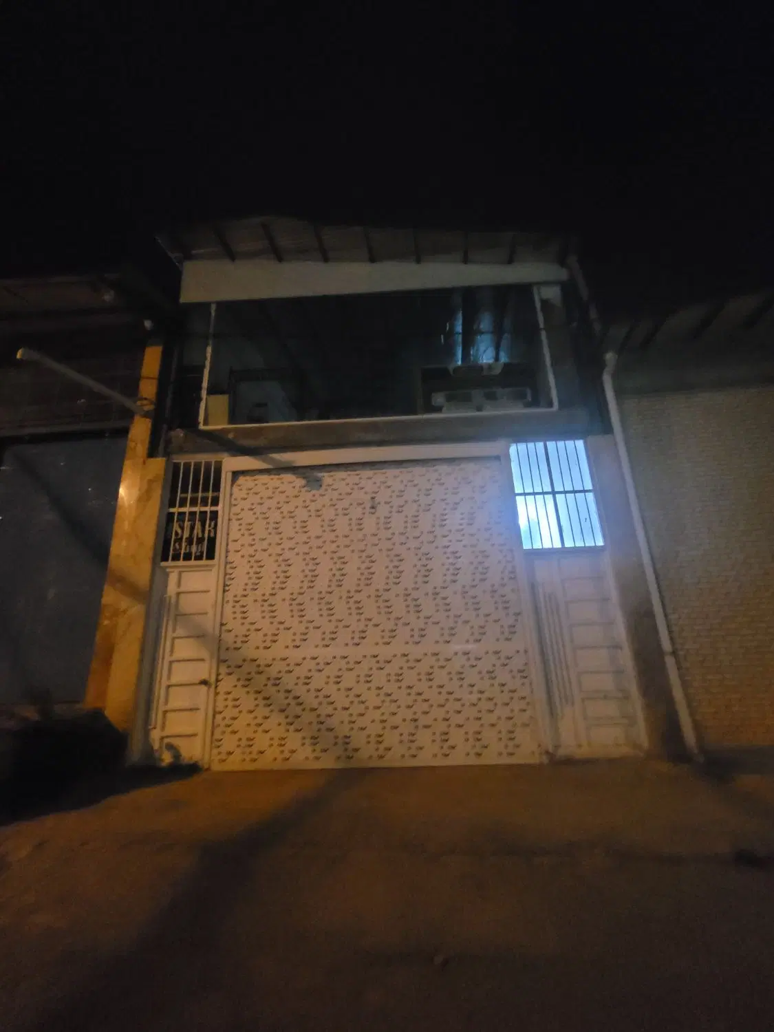 کارگاه کاشی سرامیک طبقه یک شهرک کارگاهی