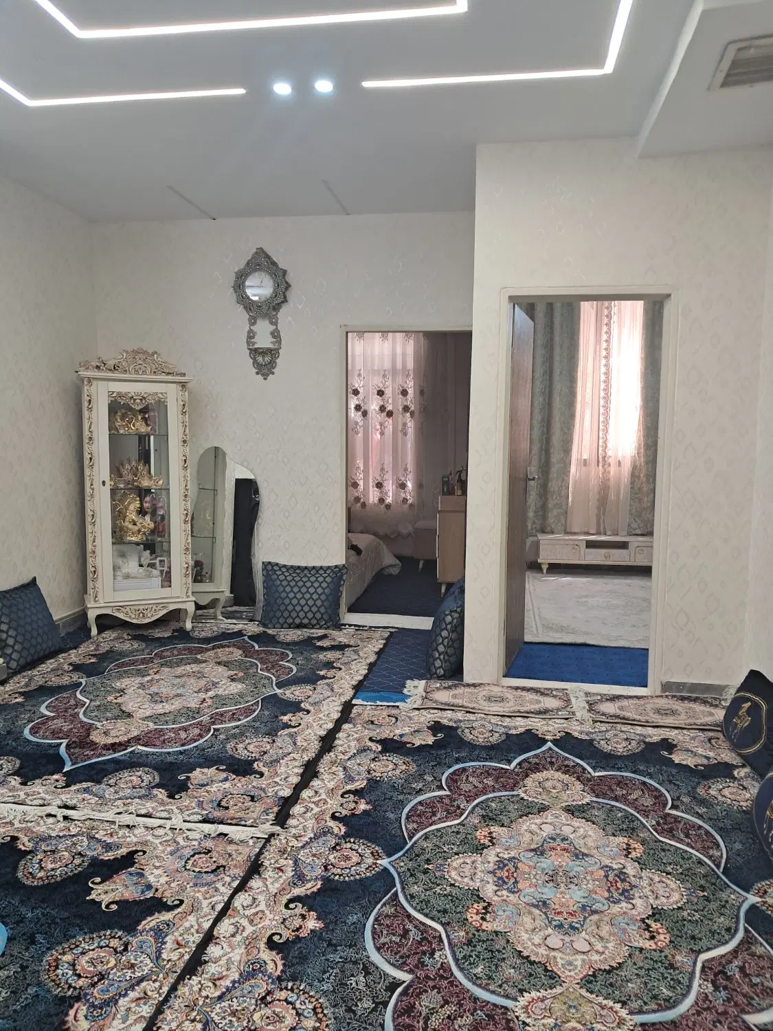 ملک ۷۲ متری + ۱۰ متر پاسیو تک واحدی دوخواب