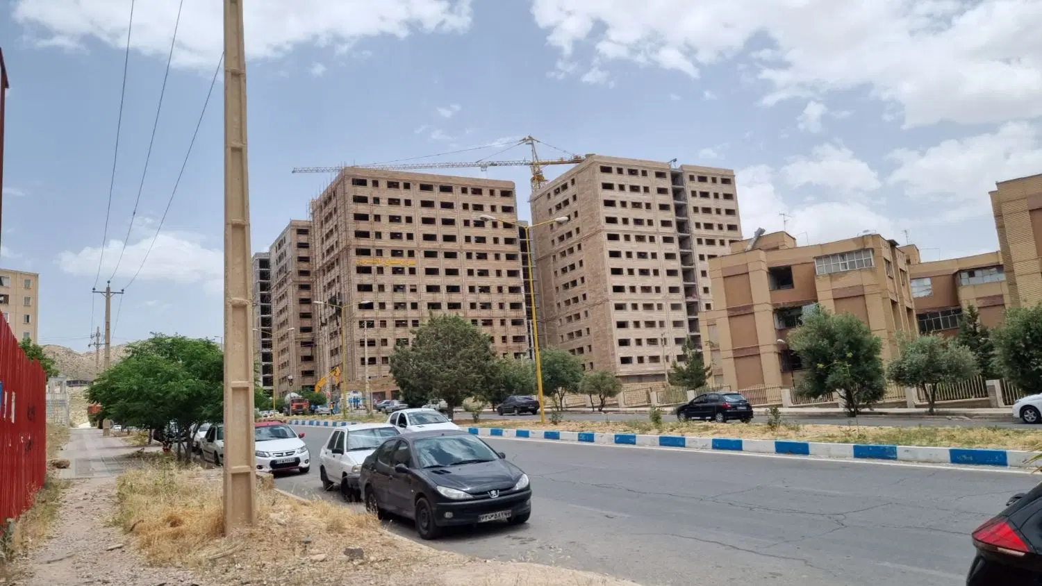 فروش دو واحد آپارتمان در بلوار دانش صدرا