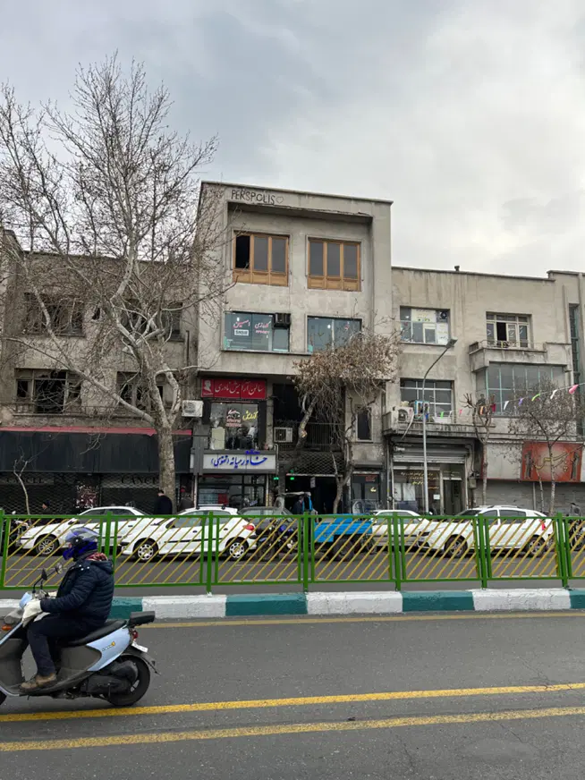 ۱۰۰ متر واحد تجاری چهارراه استانبول