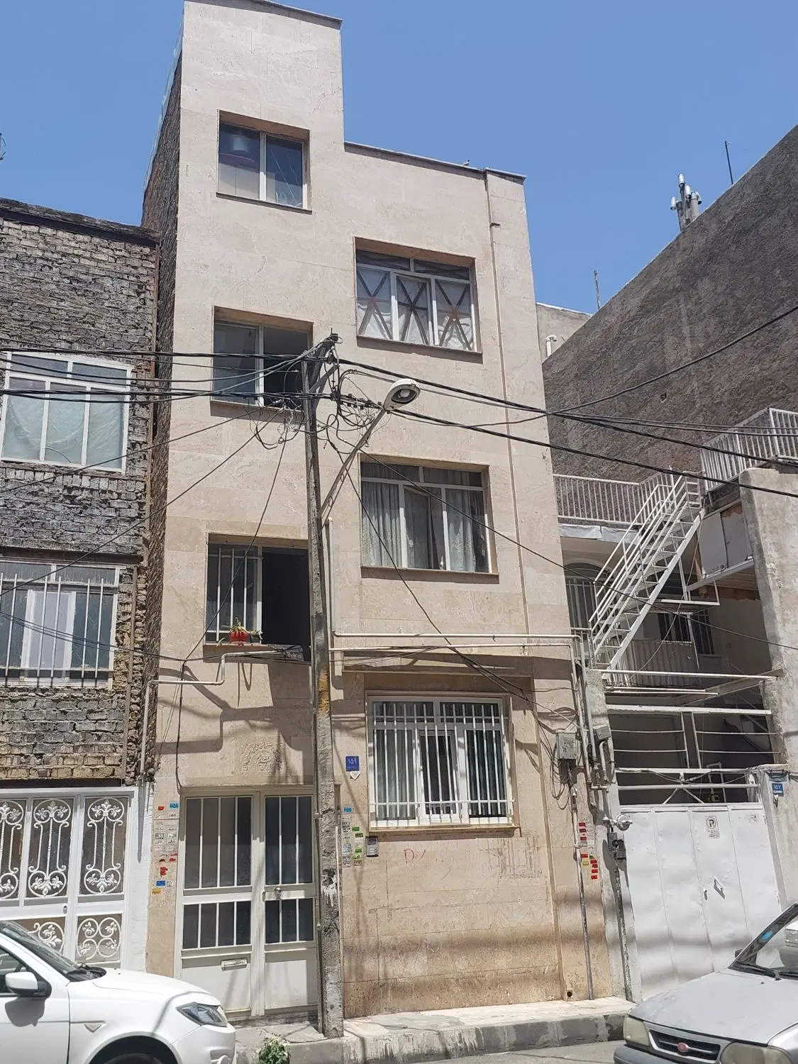 آپارتمان تک‌واحدی 65 متری