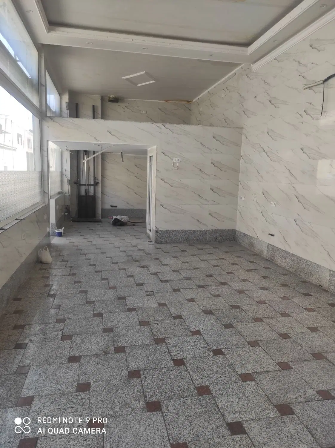 مغازه اجاره ای سه طبقه