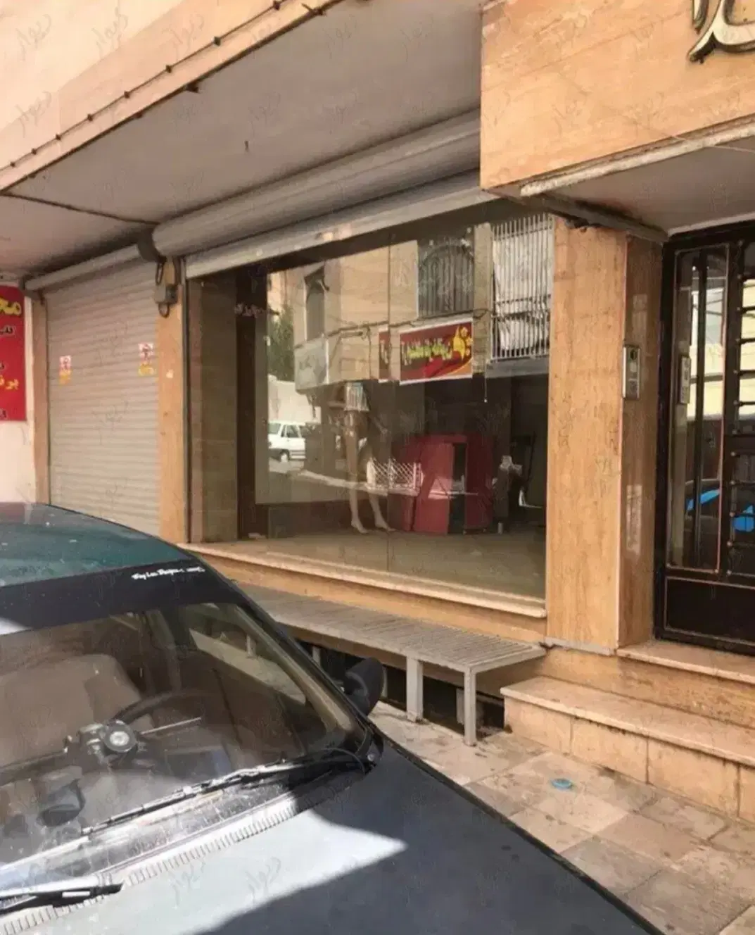زیر زمین تجاری متراژ ۱۴۳ متر