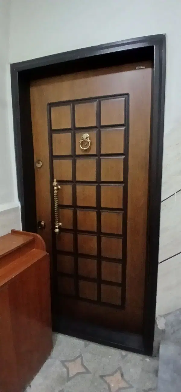 رهن فوری واحد تجاری۹۰متری ۲۱اقبال سر اصلی