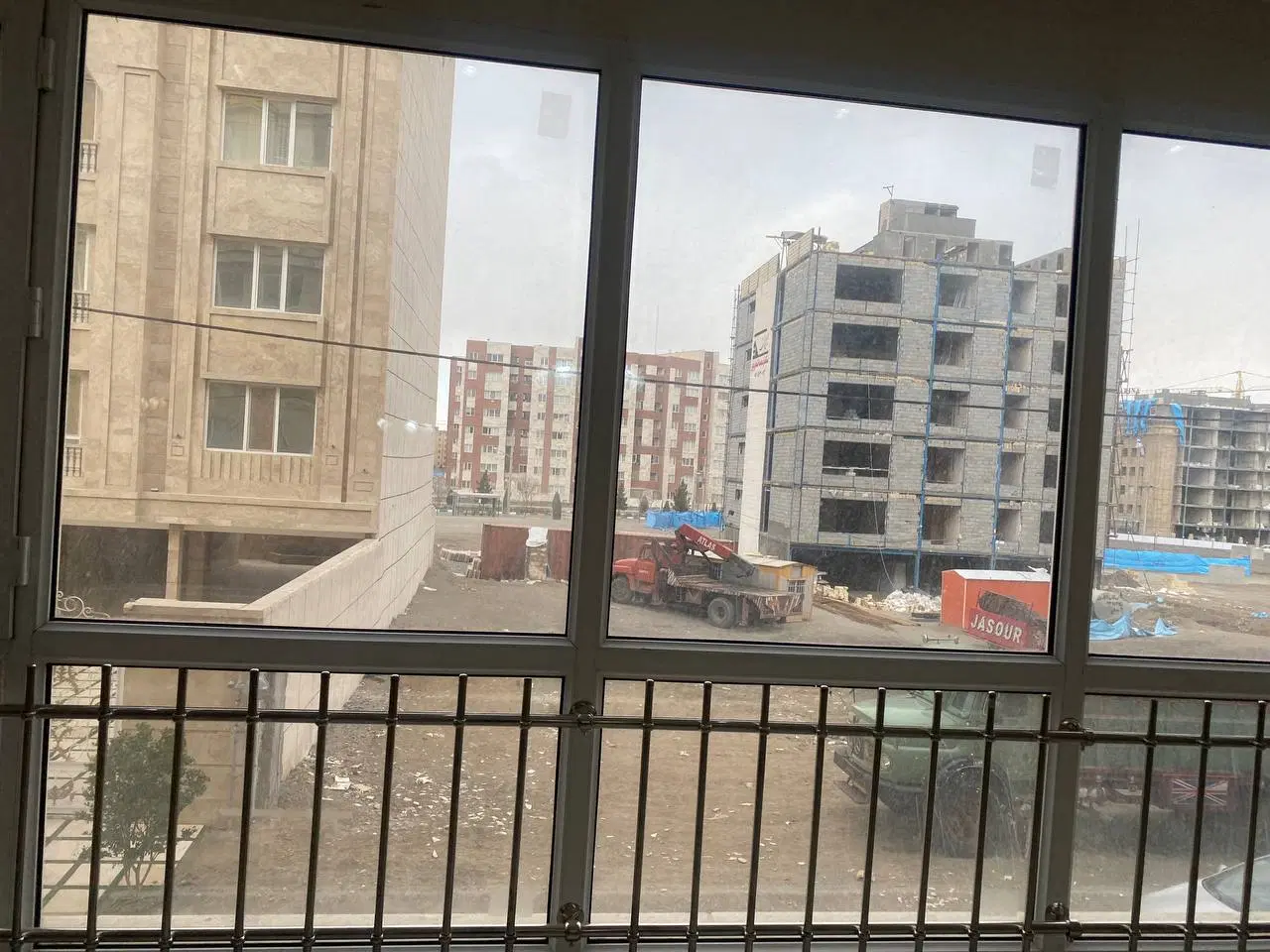 ۱۲۰متری صادقیه_مدرن دلباز_سند شش دانگ