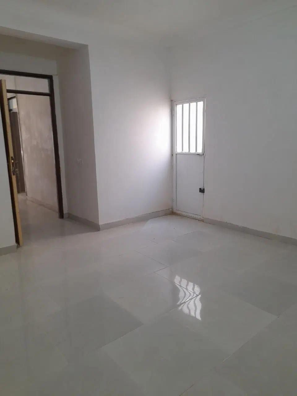 منزل ویلایی فروشی فول امکانات خ دانشگاه 5
