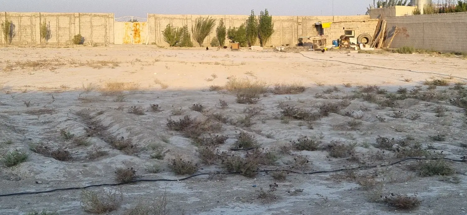 زمین چهاردیواری