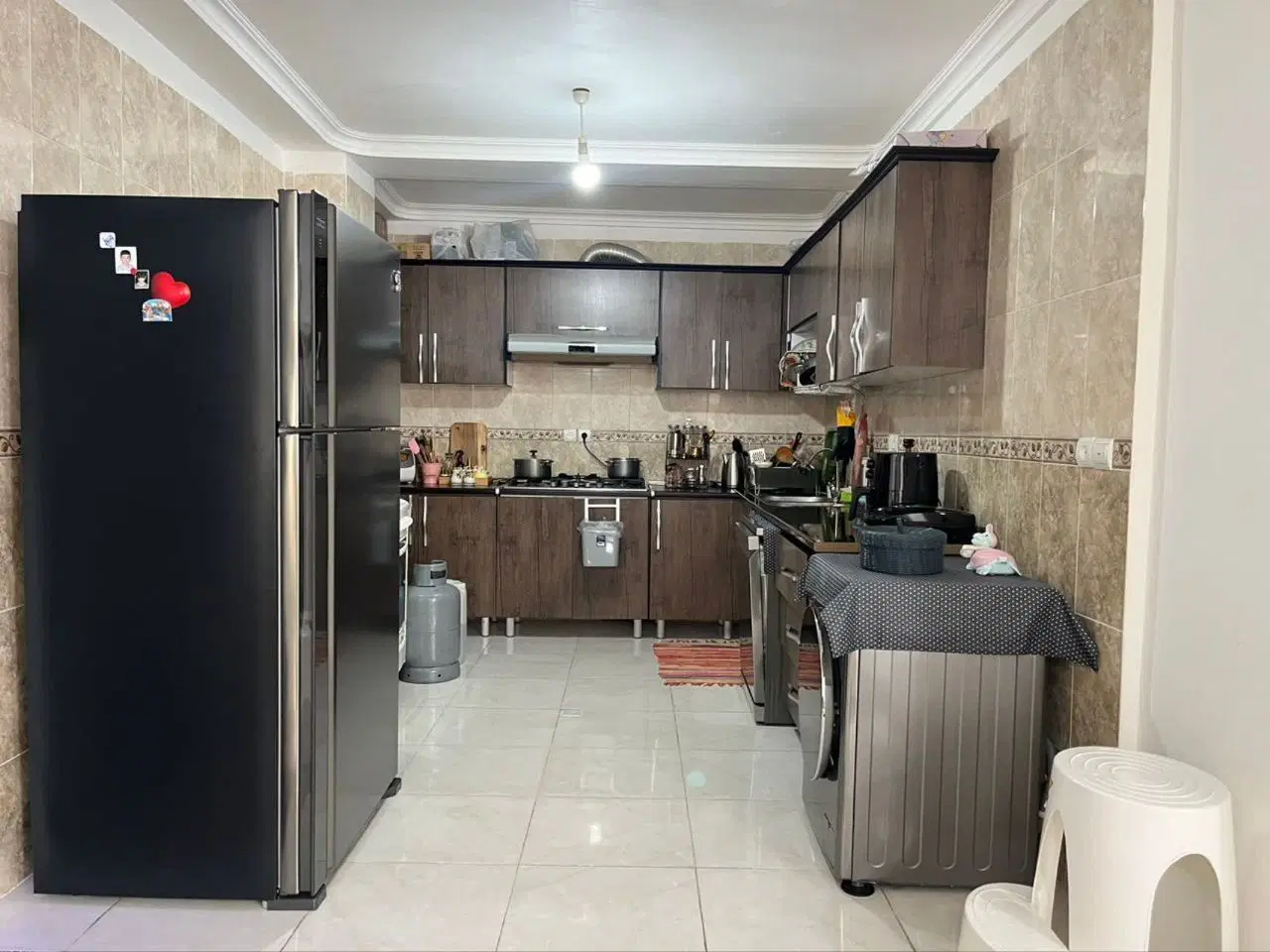 آپارتمان نو ساز طبقه دوم مرکزشهر