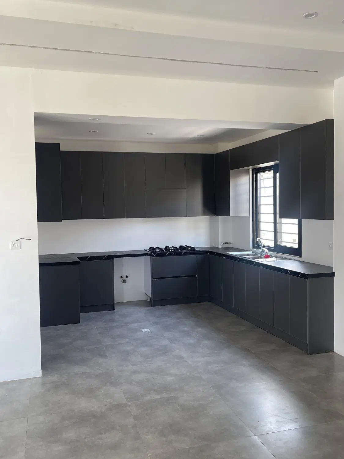 فروش ویلا مدرن  ۴خواب مستر با امکانات کامل
