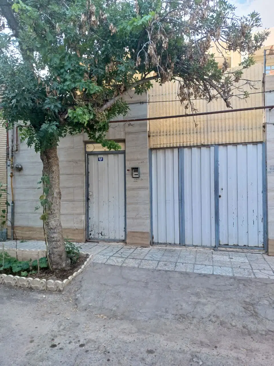 خانه دو طبقه