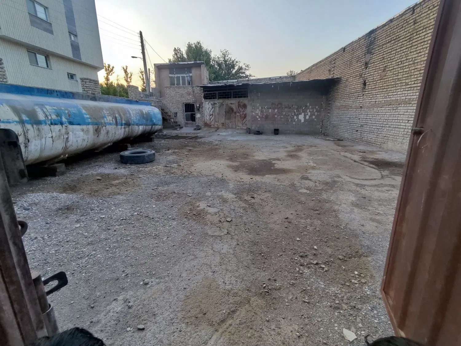 اجاره کارگاه 300متری