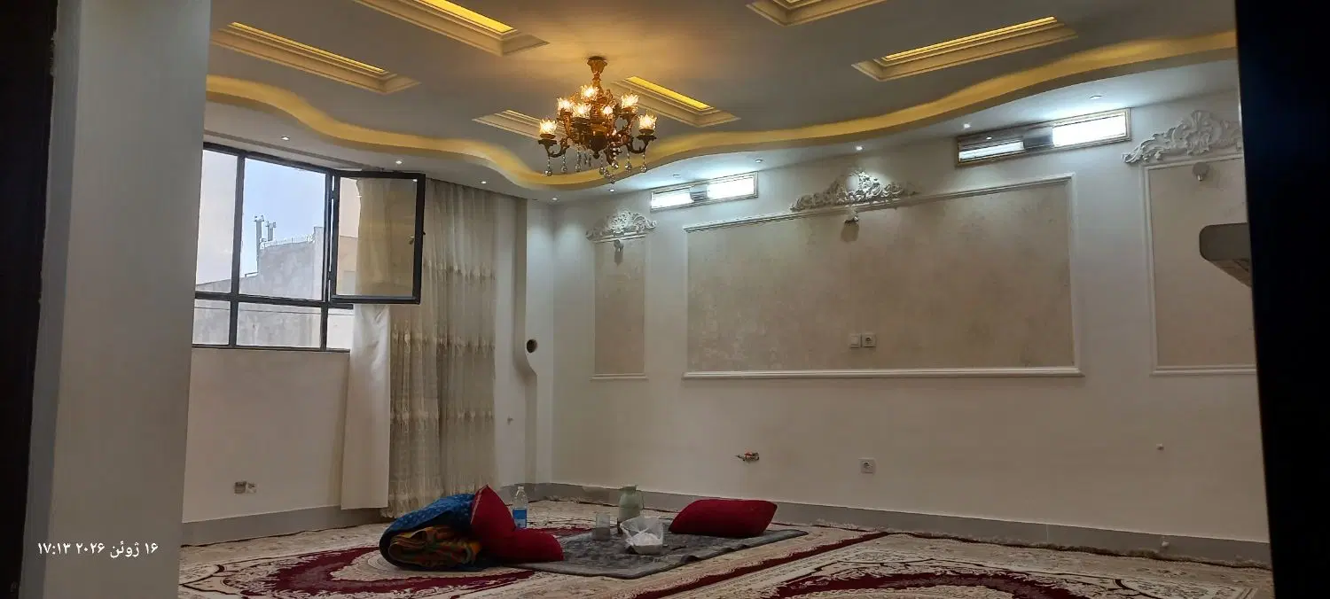 اپارتمان شوکت اباد