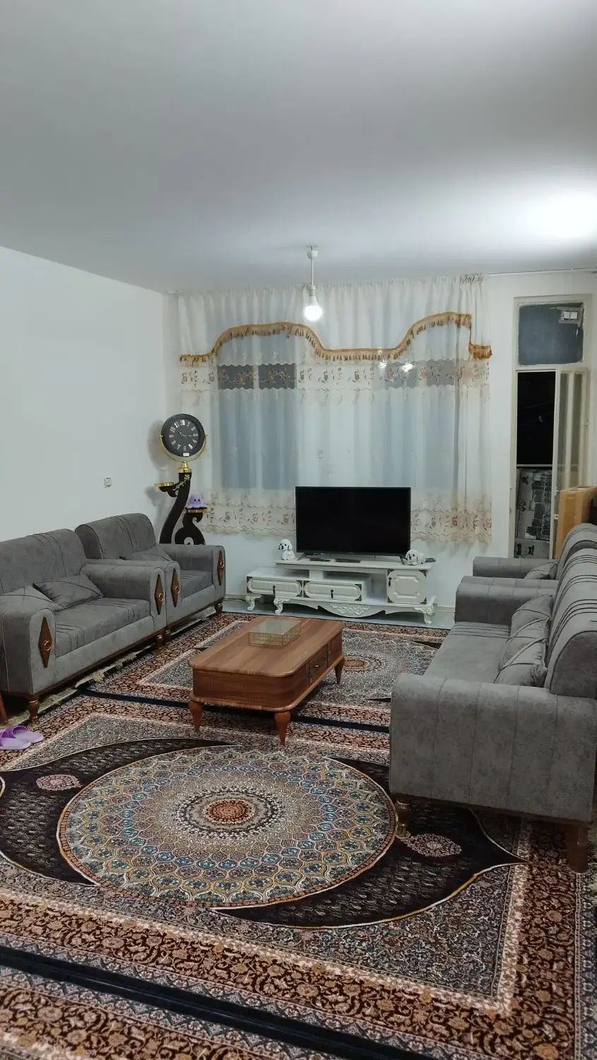 اجاره آپارتمان ۷۳ متری حصارک بالا