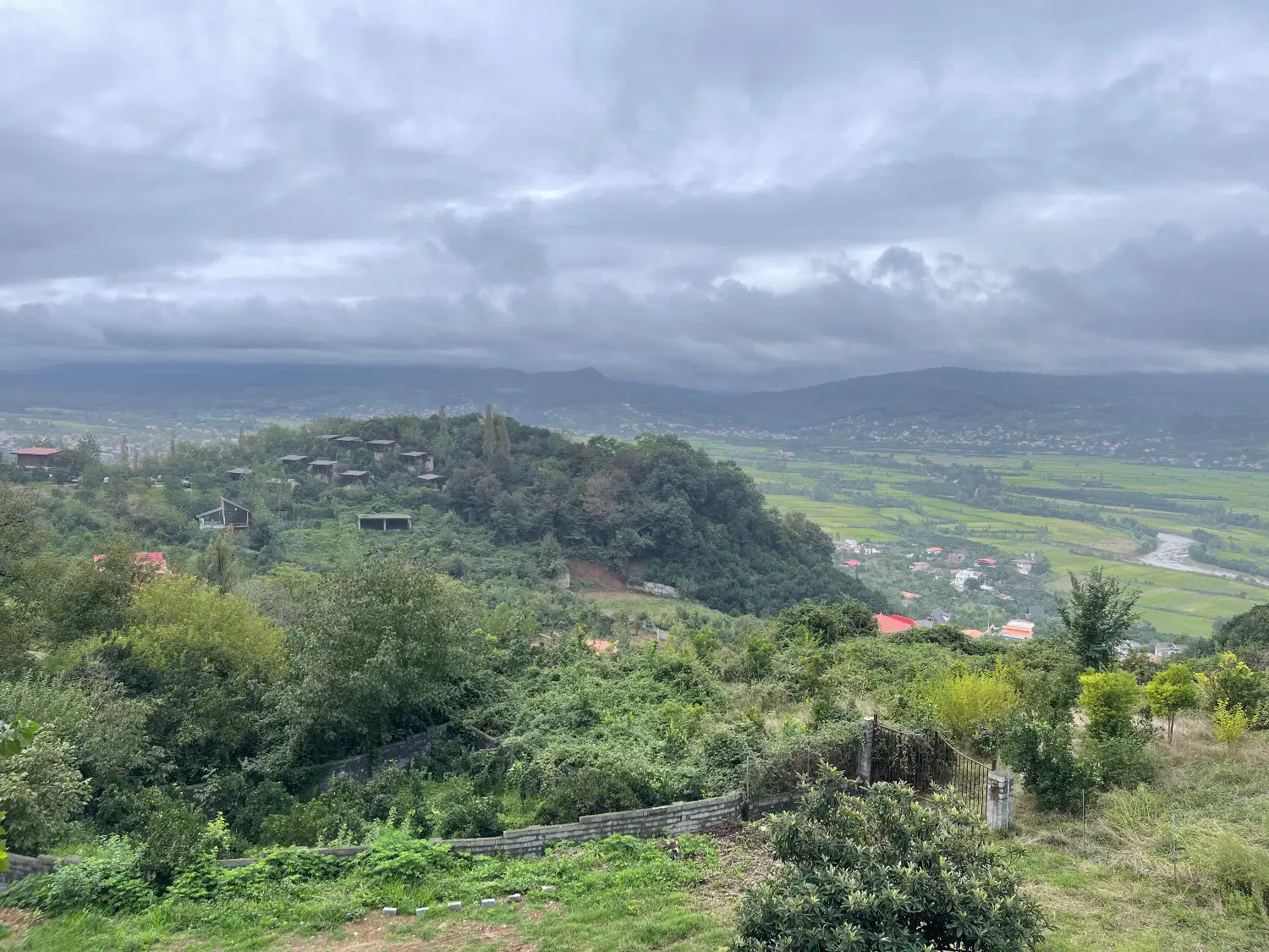 کلبه جکوزی ۲ خواب لفور