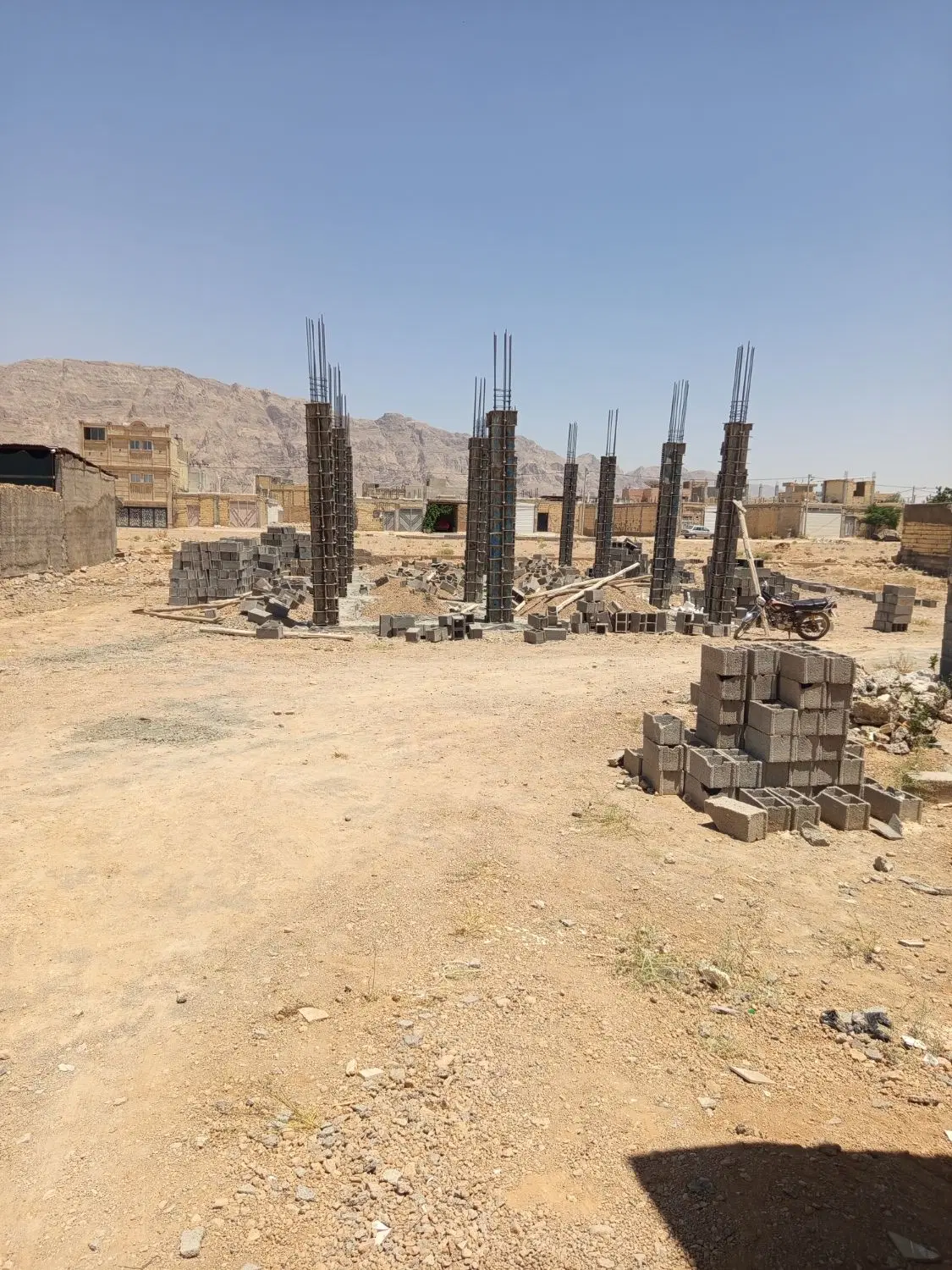 زمین مسکونی
