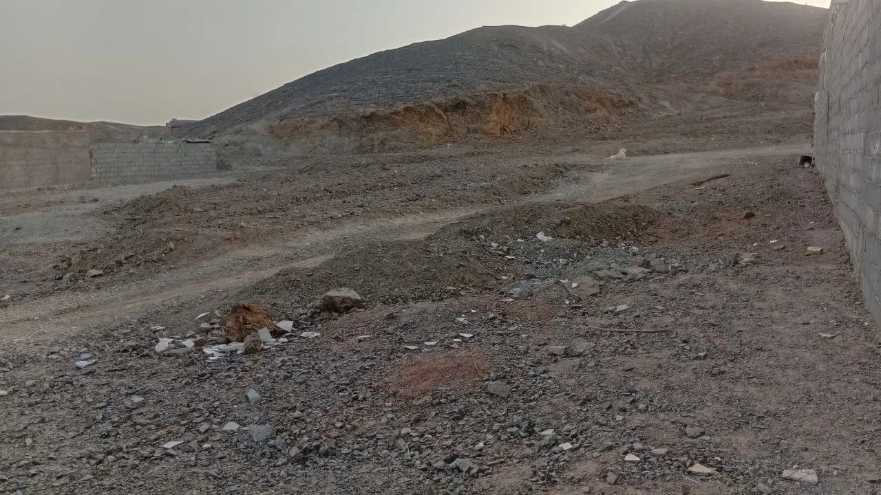 زمین فروشی