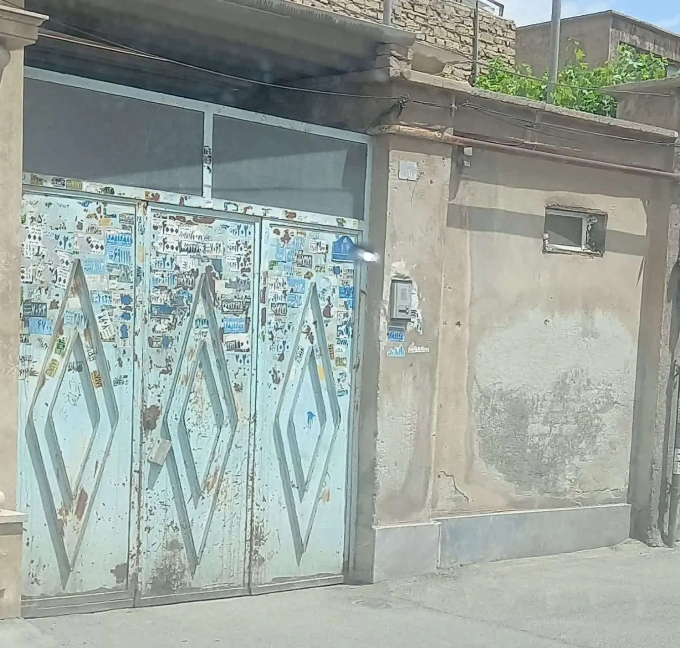 فروش خانه ویلایی 100متری در خیابان 15خرداد