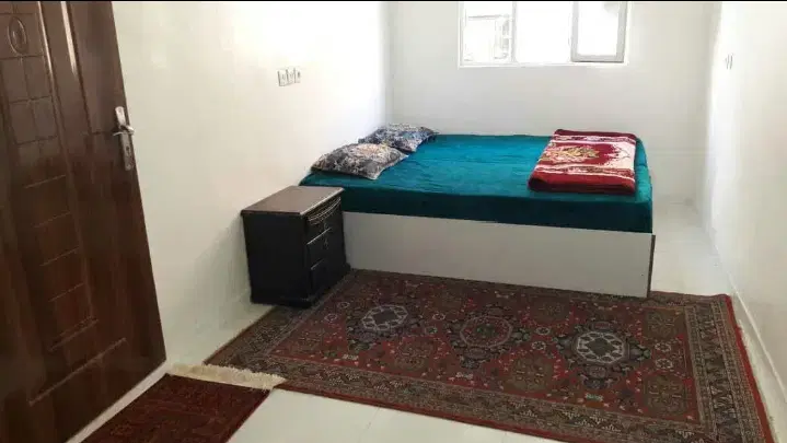 اجاره یک اتاق از آپارتمان به خانم
