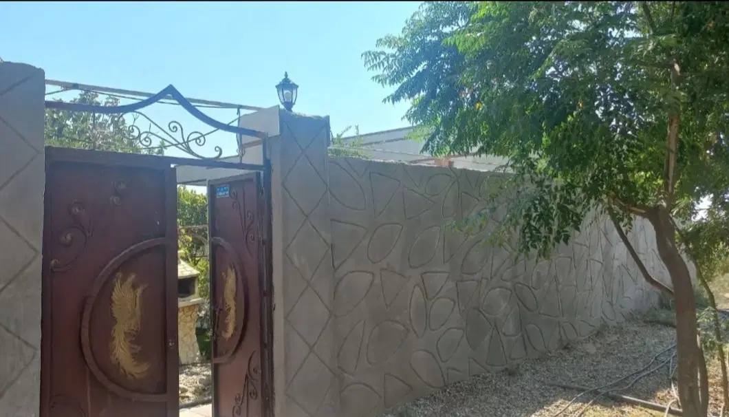 ۱۰۰۰باغچه فروشی