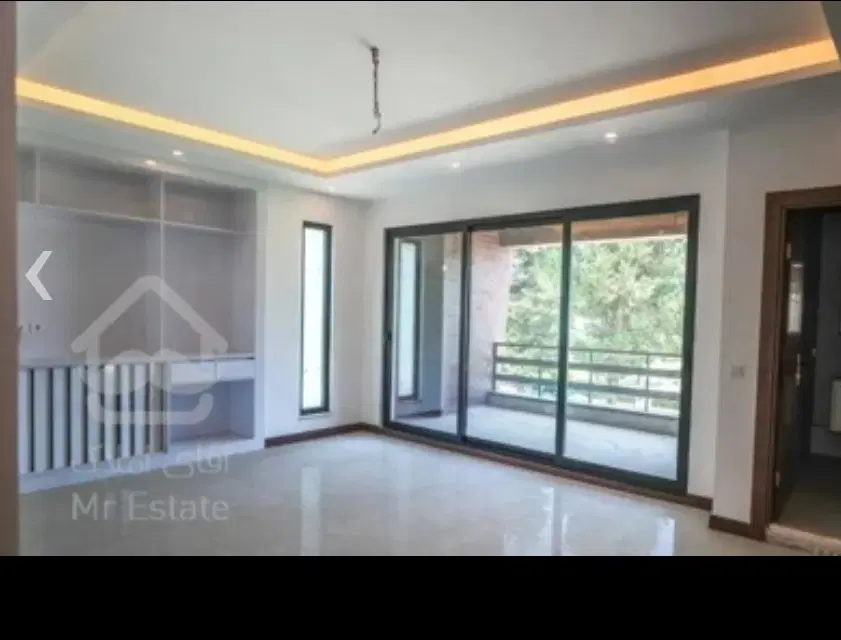 آپارتمان بر حافظ ۱۸۵متر دو نبش