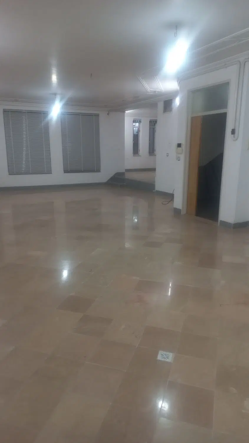 طبقه بالا