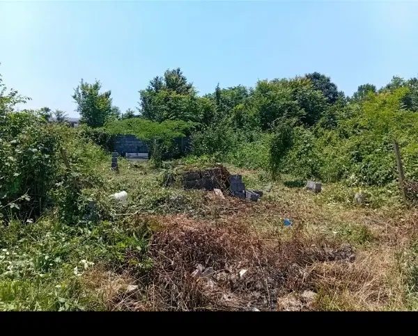 زمین لاکان دو نبش