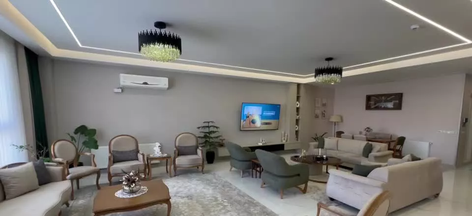اپارتمان ۱۸۰متری جنوبی گلریزان سند دار