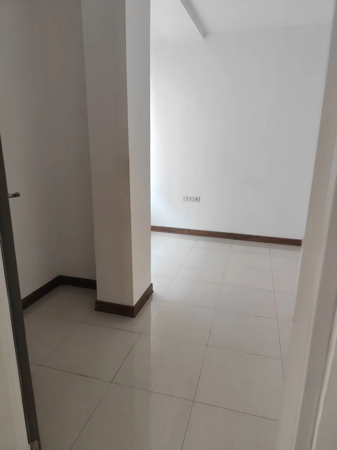 اجاره اتاق ویژه خدمات پوست، مژه، تتو و لیزر