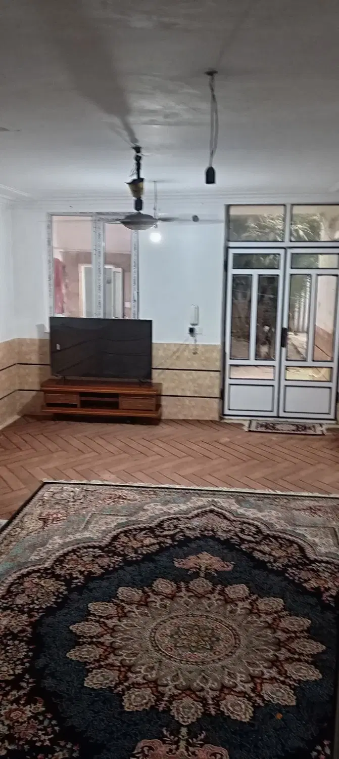 ویلایی دربست