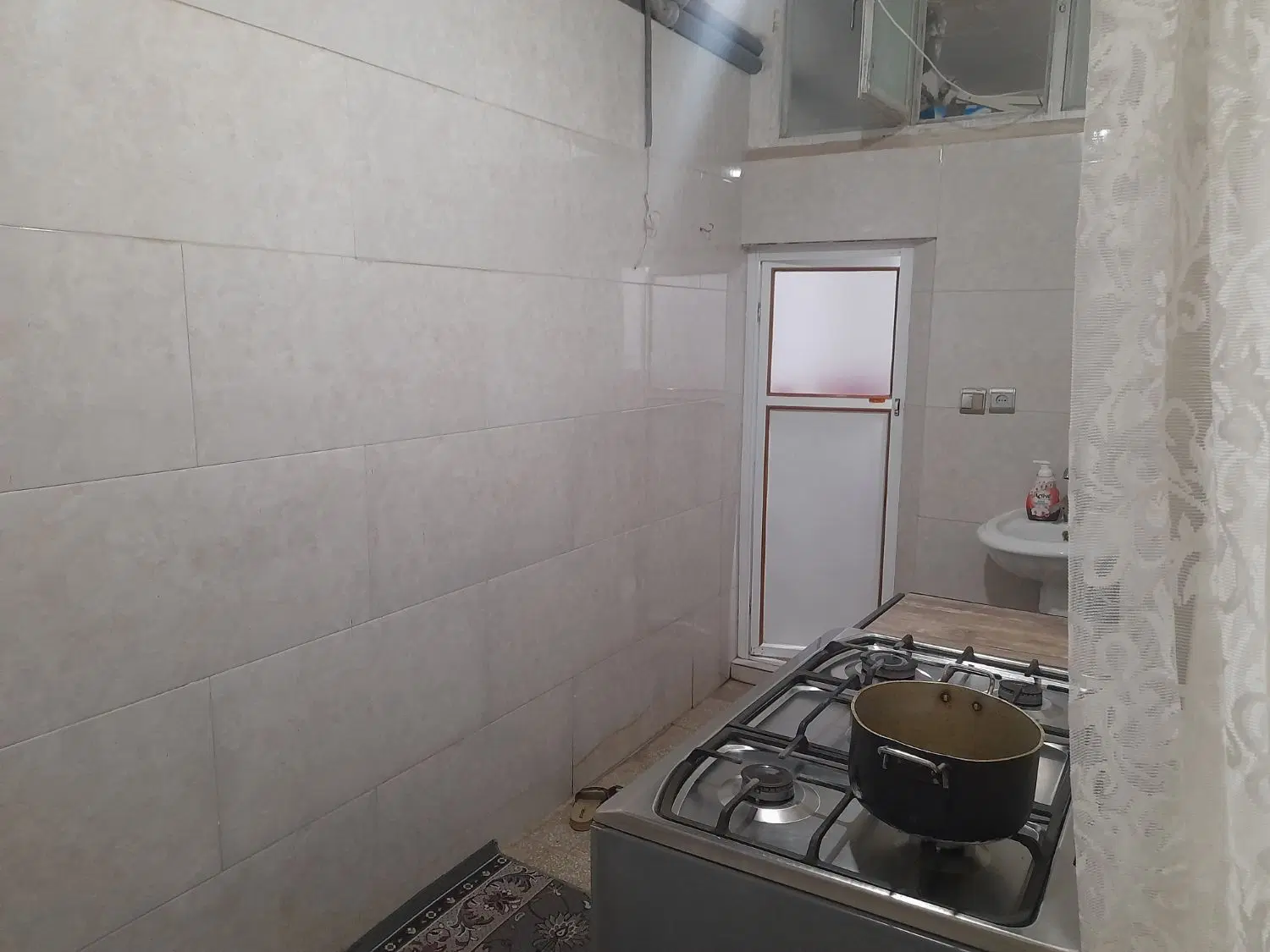واحد اجاره‌ ای بلوارهمت کوچه ۲۴    ۱۲متری بنفشه