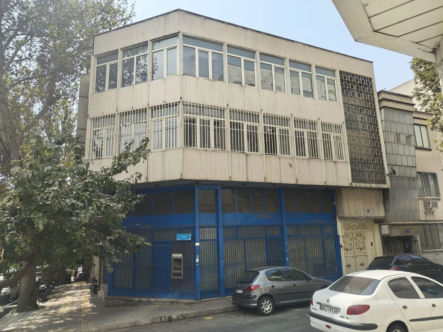 ۲ طبقه مستقلات دونبش بر اصلی بر بالای ۲۰ متر