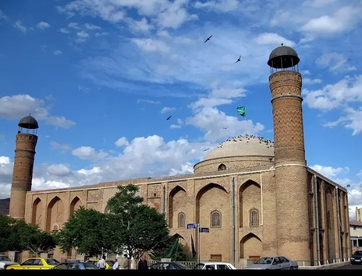 اجاره مغازه در میدان صاحب الامر
