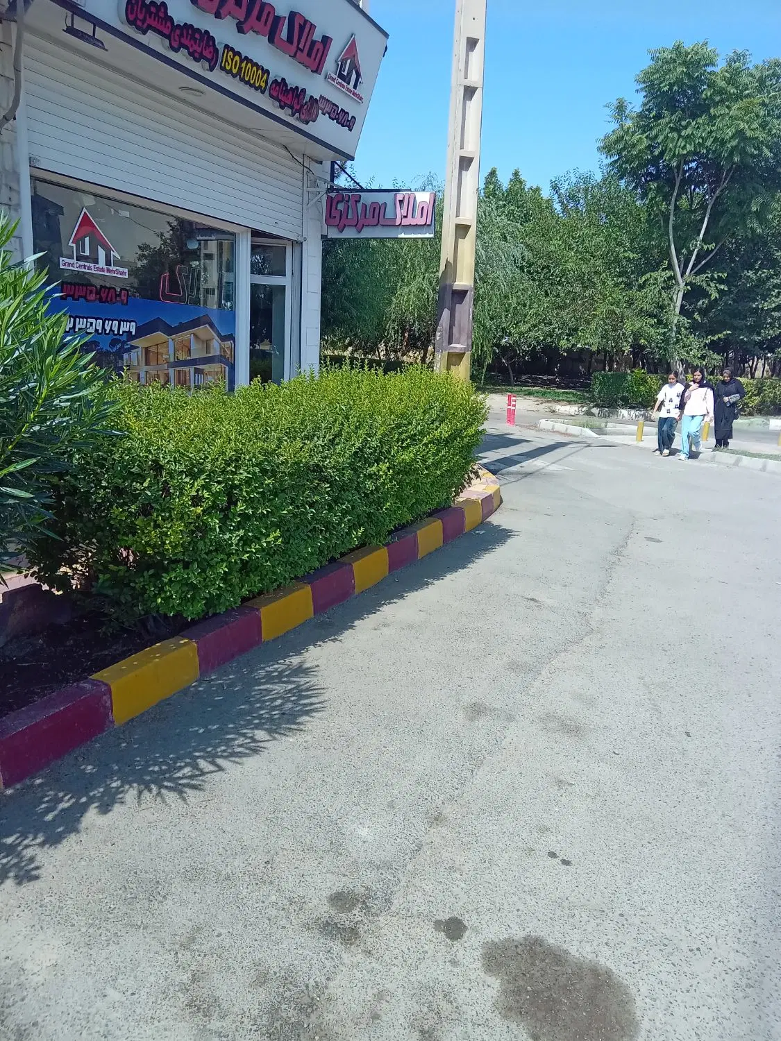 زمین تجاری بربلوارامامزاده طاهر