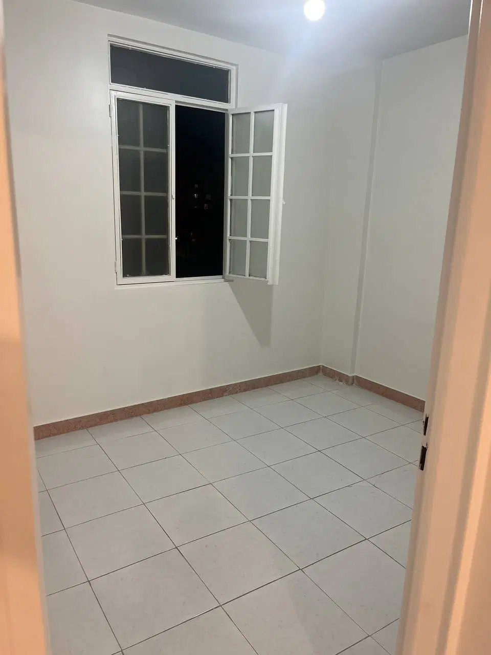 آپارتمان ۵۴ متر تک خواب با پارکینگ
