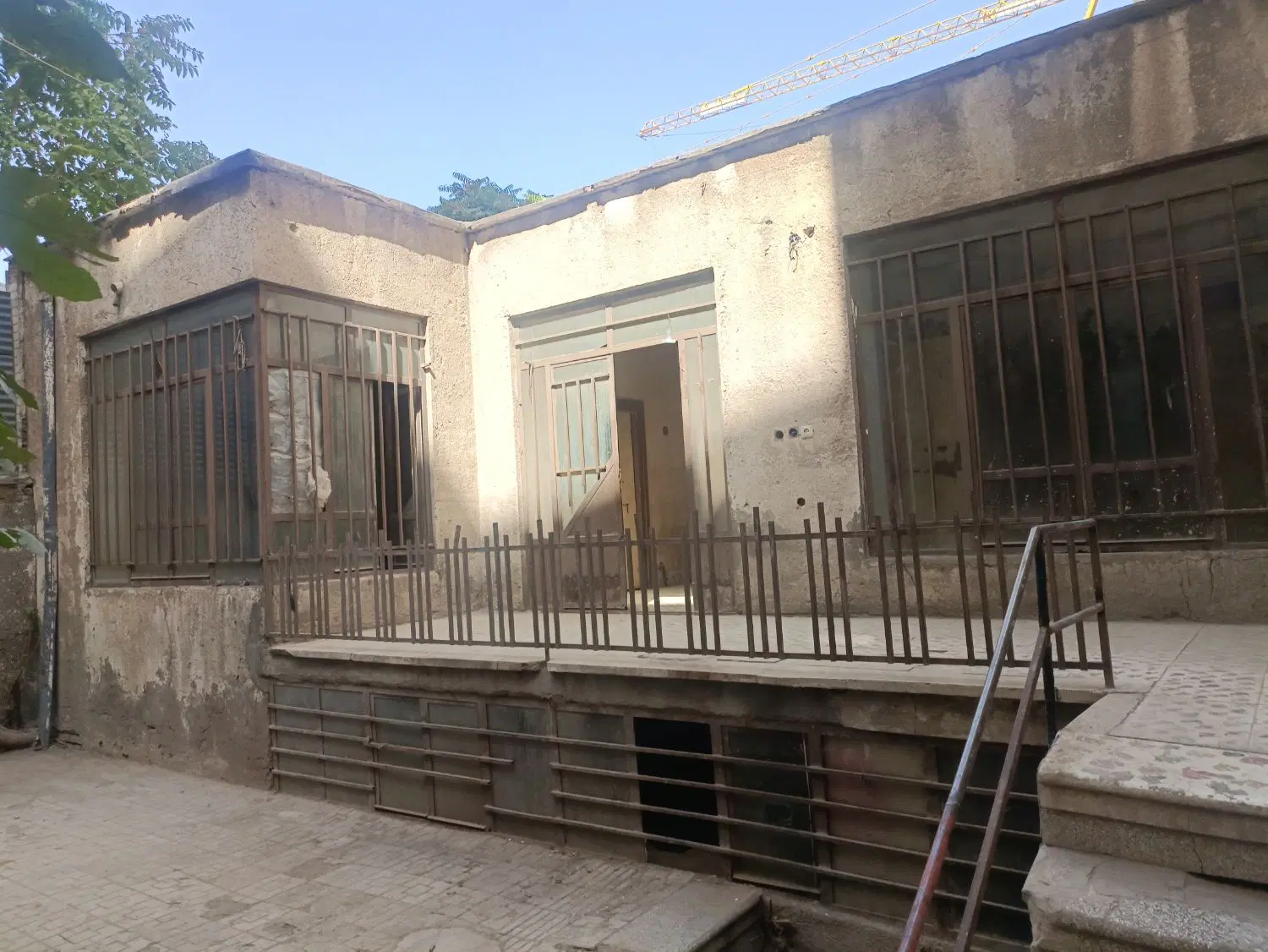 انبار  خیابان امام رضا