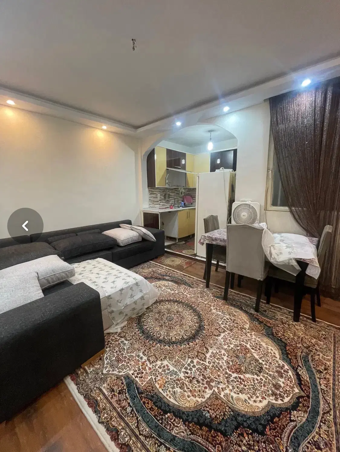 ۵۰متر_انصاری_دلالی_سالن پرده خور_فروشنده واقعی
